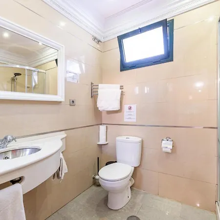 Hof Holland Carihuela Apartment Torremolinos