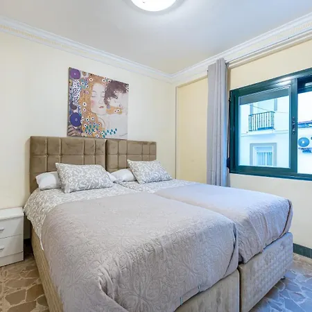 Hof Holland Carihuela *