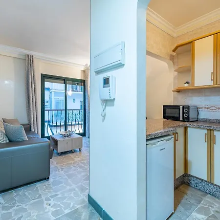 Hof Holland Carihuela Торремолинос