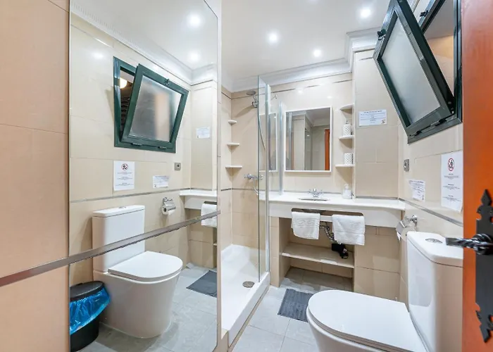 Hof Holland Carihuela Apartment Torremolinos