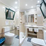 Hof Holland Carihuela Апартаменти Торремолінос