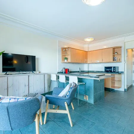 Hof Holland Carihuela * Торремолінос