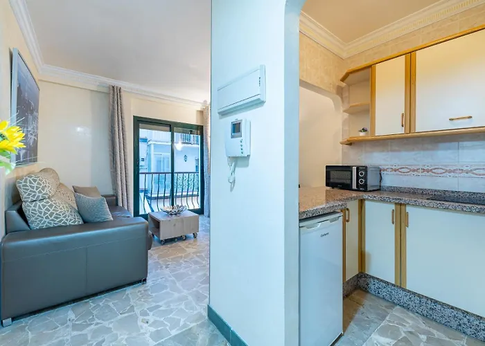 Hof Holland Carihuela Torremolinos