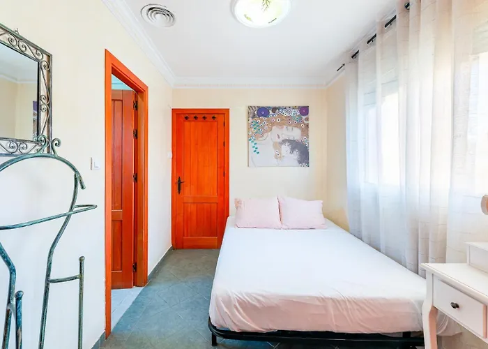 Hof Holland Carihuela *